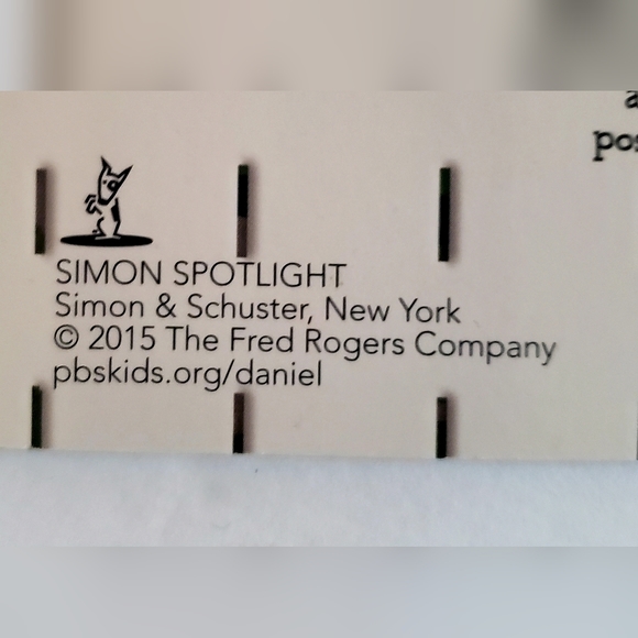 2015 Daniel Tiger 3 Piece Bundle Book & DVD!!! PBS - Picture 5 of 12